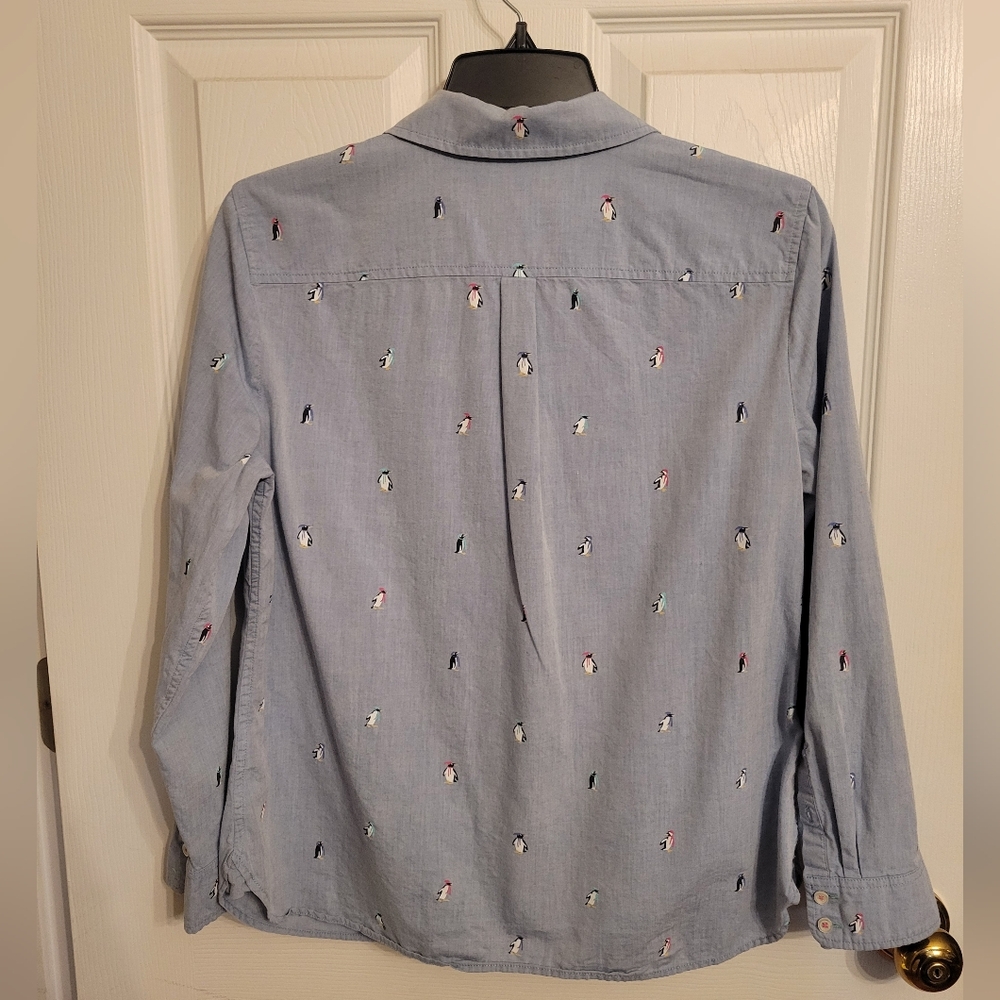 Talbots Women's Blue Button-Up Shirt Embroidered With Penguins - Picture 4 of 6